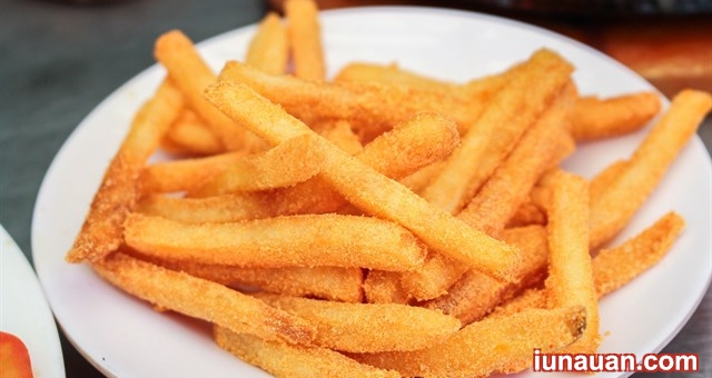 Khoai tây chiên lắc phô mai